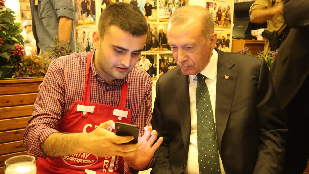 مطعم "المدينة" يتواجد في مدينة اسطنبول بتركيا، وصاحبه الشيف بوراك يافوز يونال. 